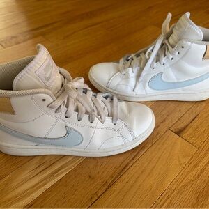 Nike Women’s Court Royale 2, White and Blue High-Top Sneakers